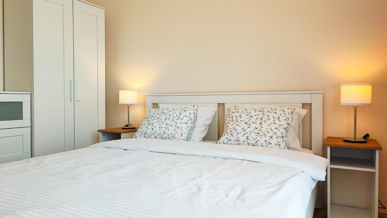 Filinhome Papa Suite 5 โนวีซาด ภายนอก รูปภาพ