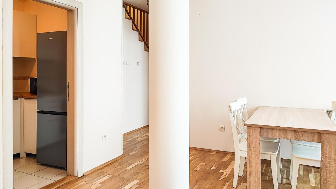 Filinhome Papa Suite 5 โนวีซาด ภายนอก รูปภาพ
